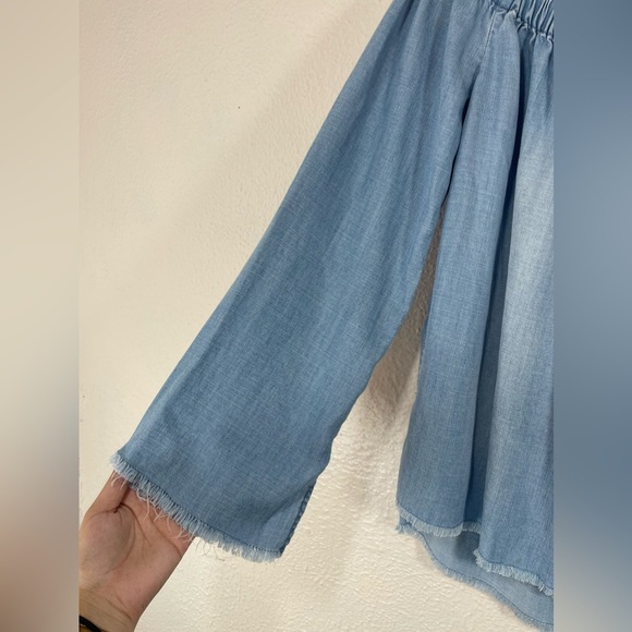 Cloth & Stone Anthropologie Light Blue Chambray Off The Shoulder Top Women’s Sm - Picture 4 of 13